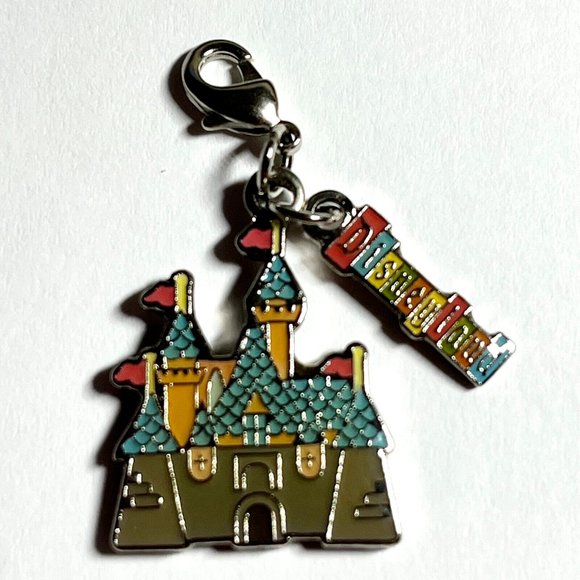 Vintage Disney 3 Charm Lot Cinderella Castle Crystal Mickey Mouse Heart Clip On - Picture 3 of 8